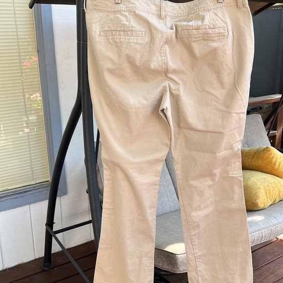 Old Navy sweetheart khakis, size 16. EUC - Picture 4 of 5